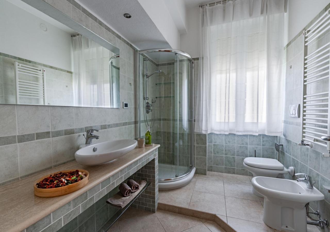 Appartement Luxury House Near Train Station à Livourne Extérieur photo